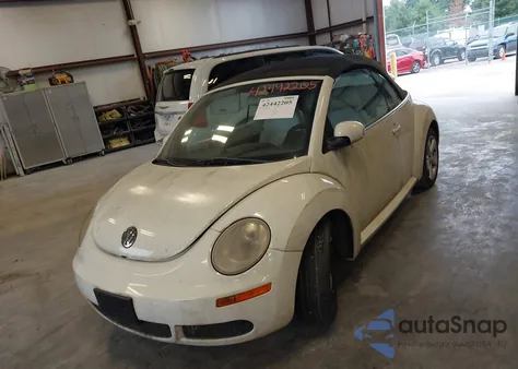 2007 Volkswagen New Beetle Triple White из США, поврежденный, VIN 3VWFF31Y97M417751
